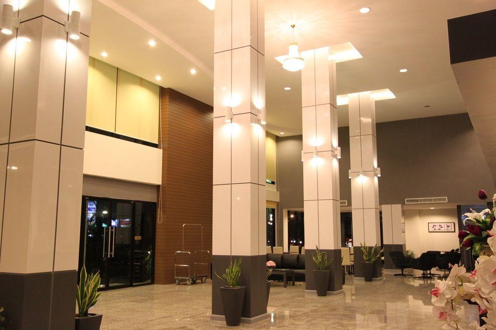 Hotel S Tara Grand Surat Thani Exterior foto